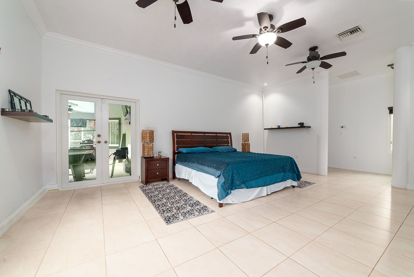 3 BED MIDWAY CLOSE FAMILY HOME