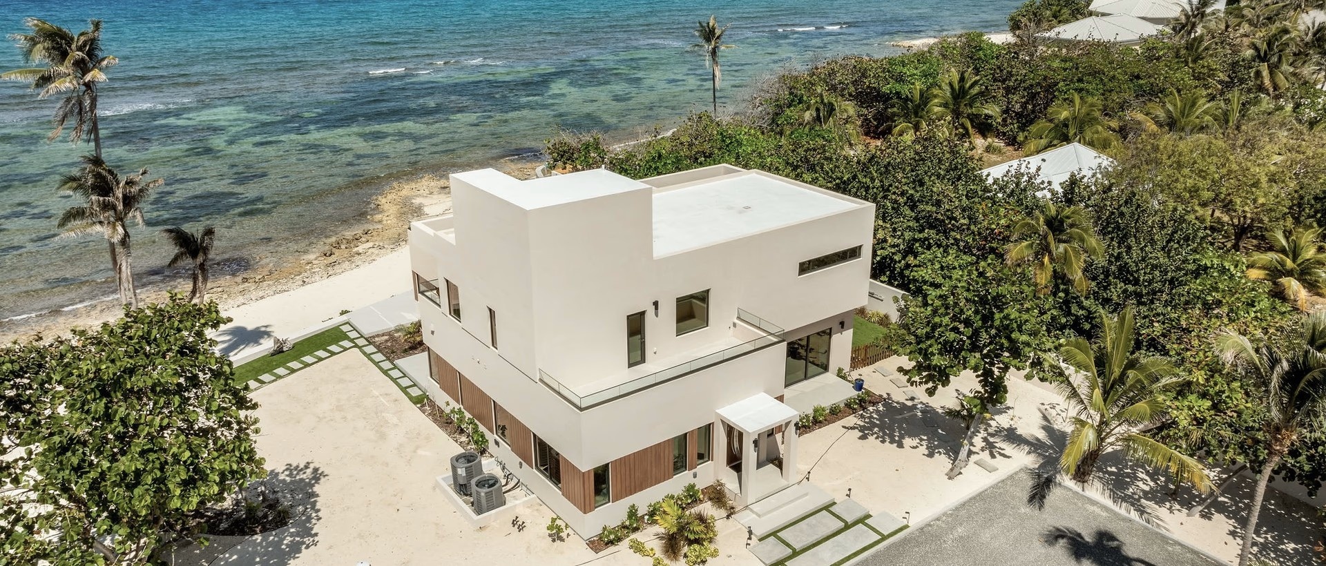 Halcyon Point - Experience Luxury Firsthand
