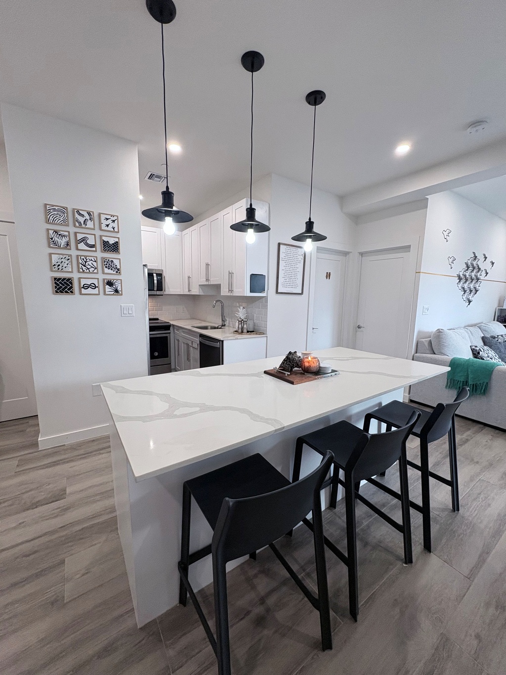 19 NORTH CONDO - 12 MONTH LEASE