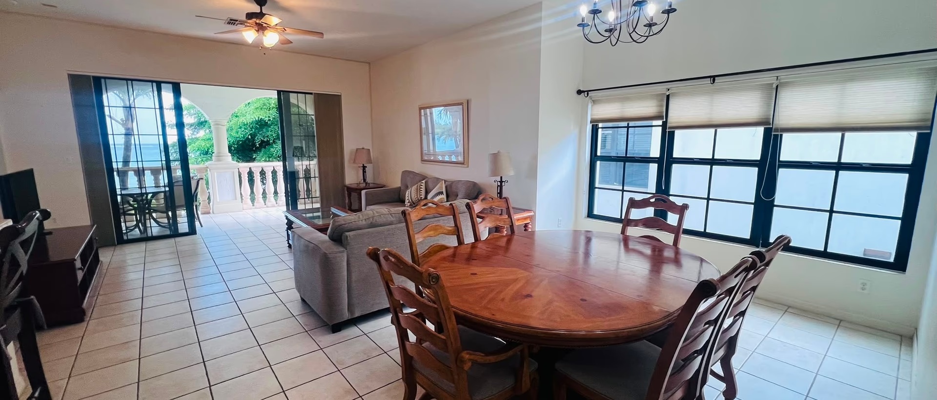 Vista Caribe 2/2 Sea Front Pet Friendly