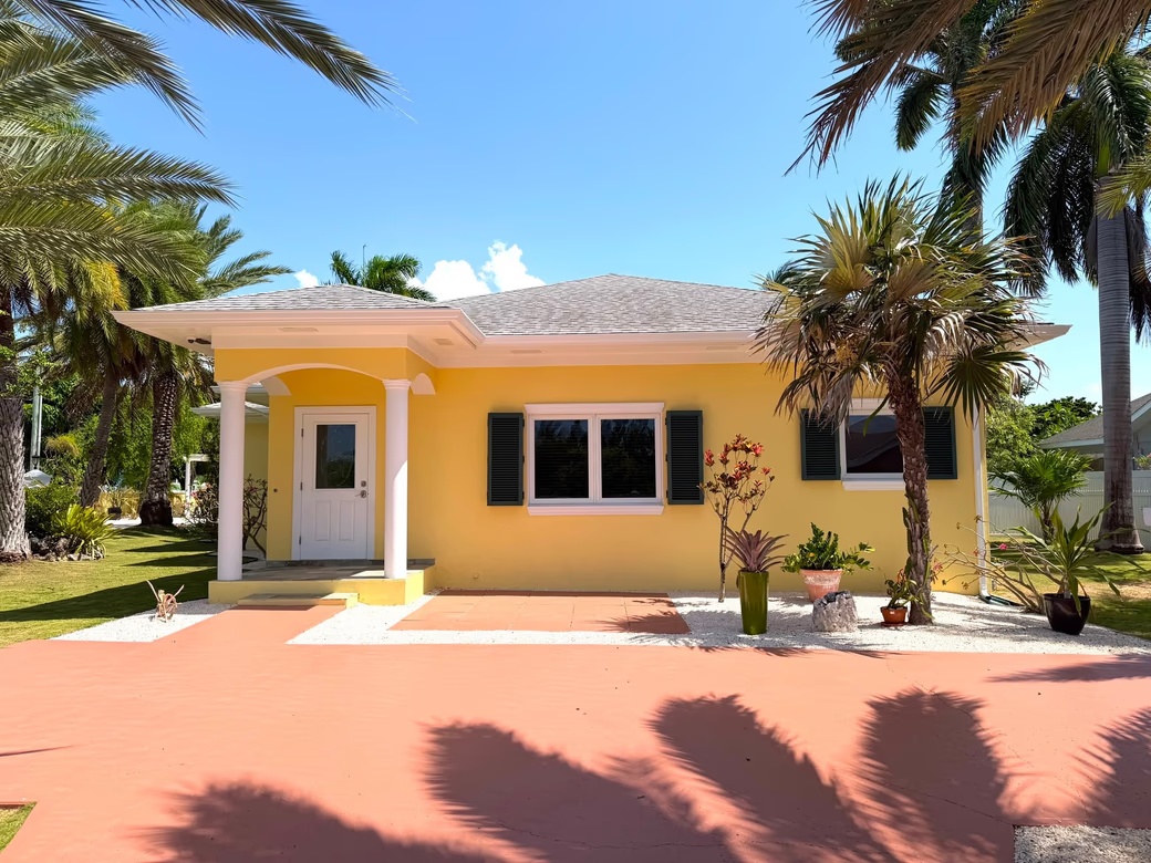 Fully Remodeled 2br Apartment In West Bay