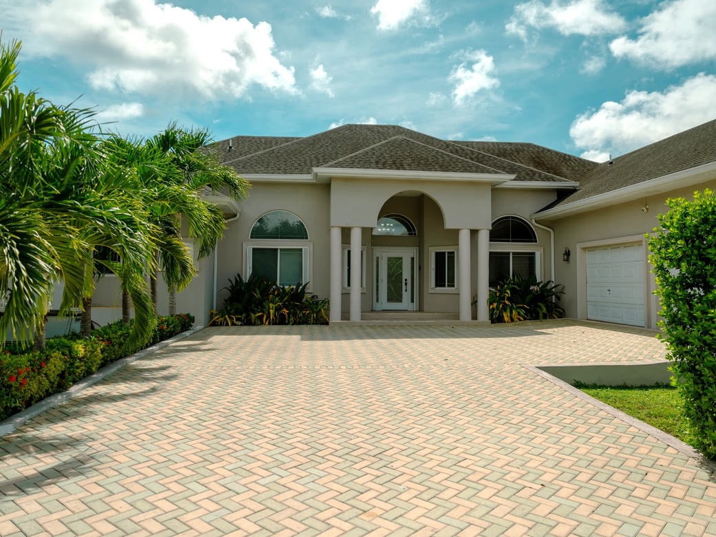 4 Bedroom Beautiful Family Home In Savannah