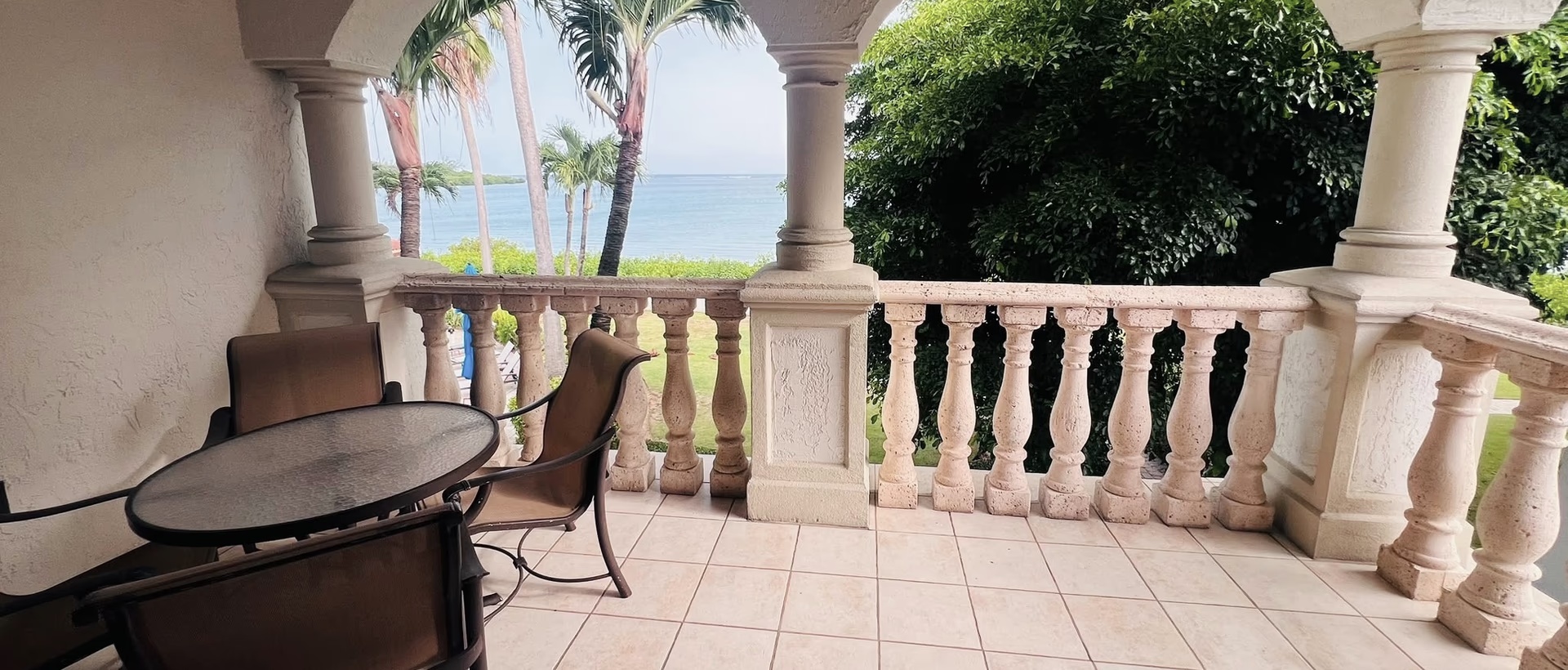 Vista Caribe 2/2 Sea Front Pet Friendly