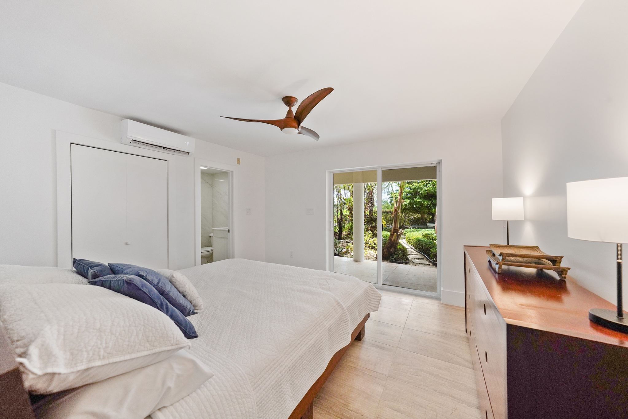 TURNBERRY EAST #3 , CRYSTAL HARBOUR