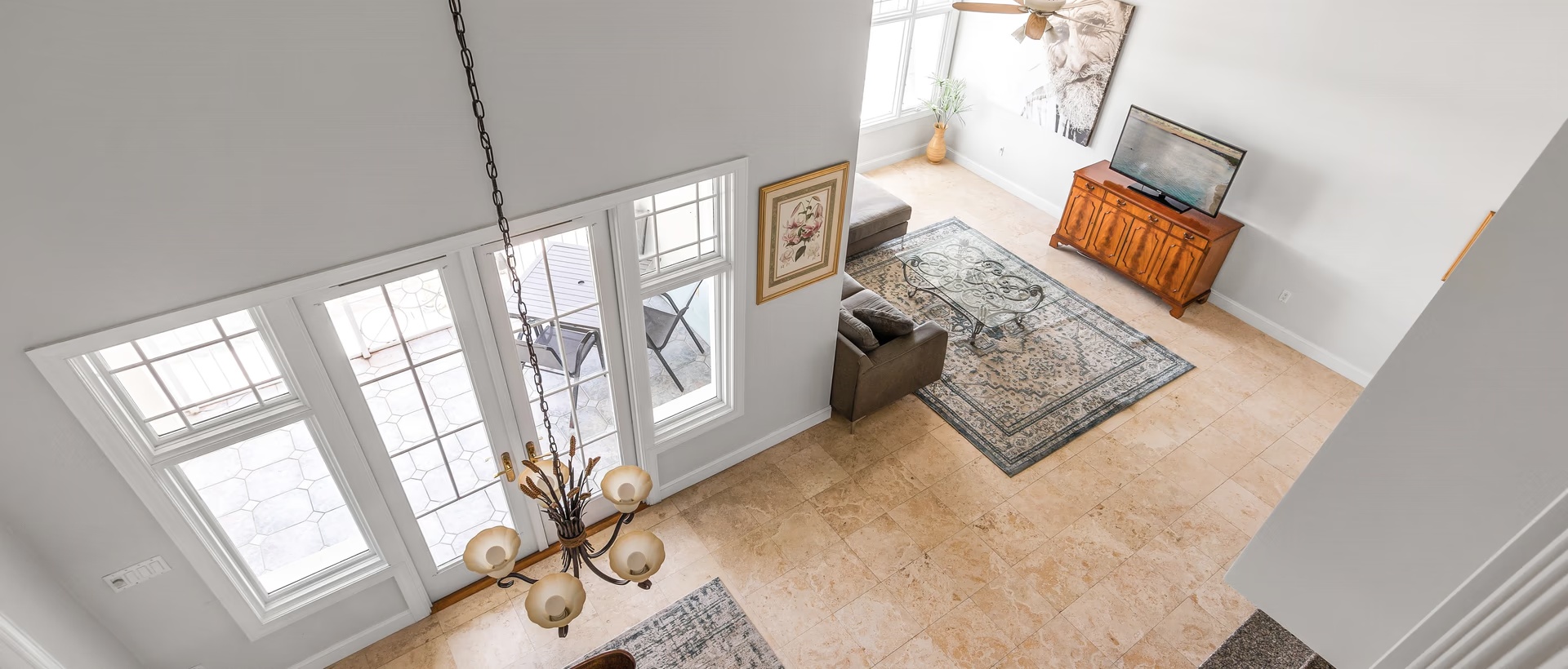 Britannia Kings Court Canal Front 4 Bed/3 Bath Plus Boat Dock